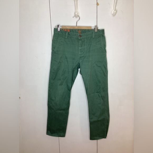 Dockers Alpha Khakis athletic fit. Green men’s 31/30 - Picture 1 of 10